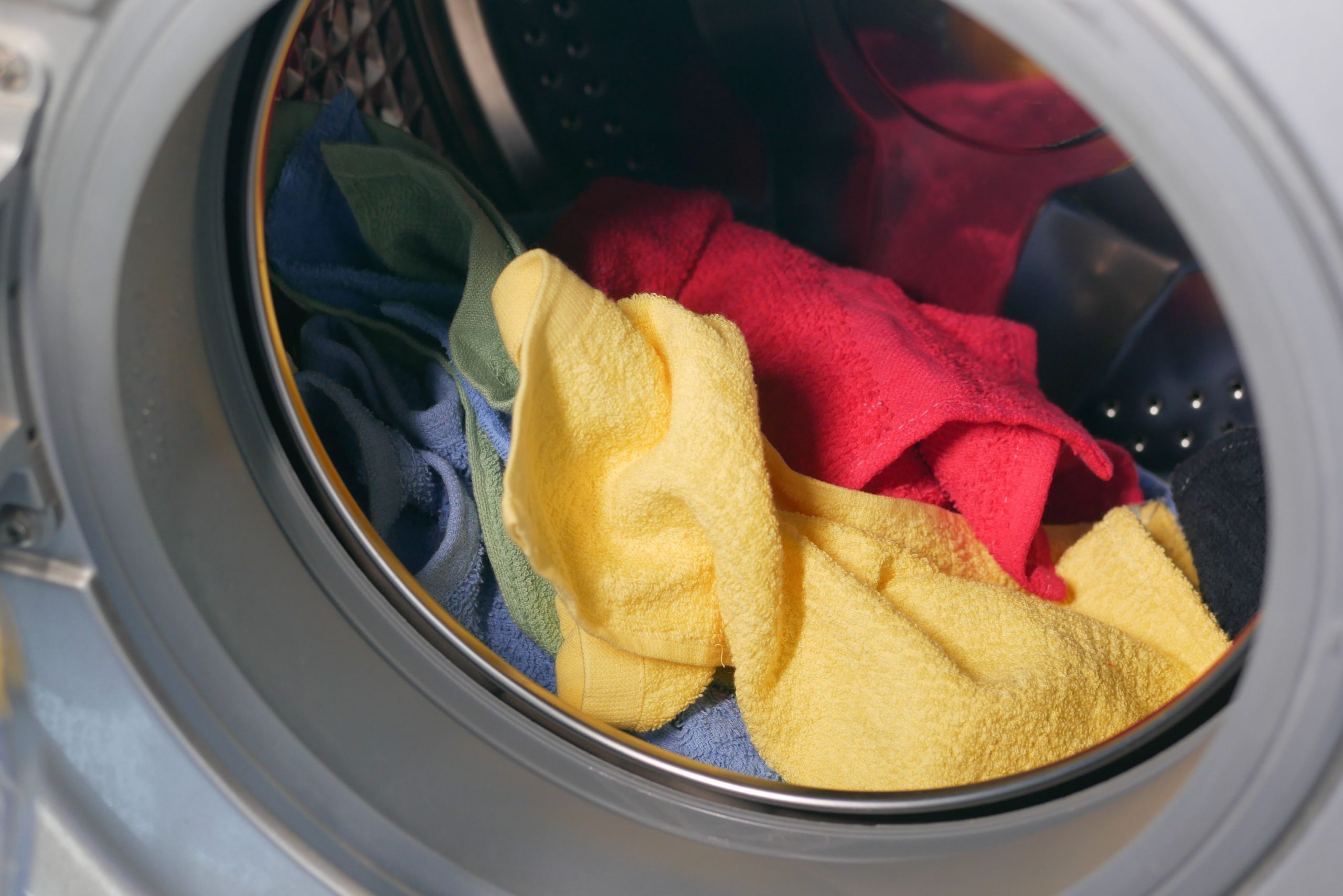 Serviettes multicolores prêtes lavage machine